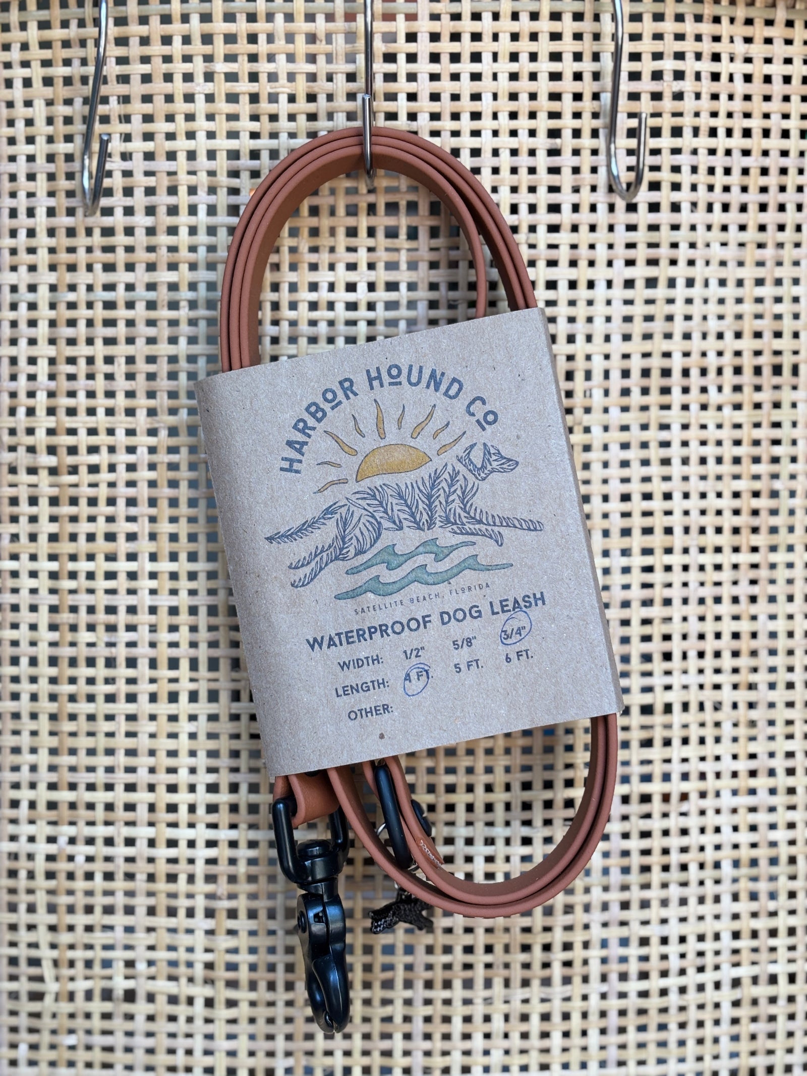 COGNAC Traditional Style Leashes