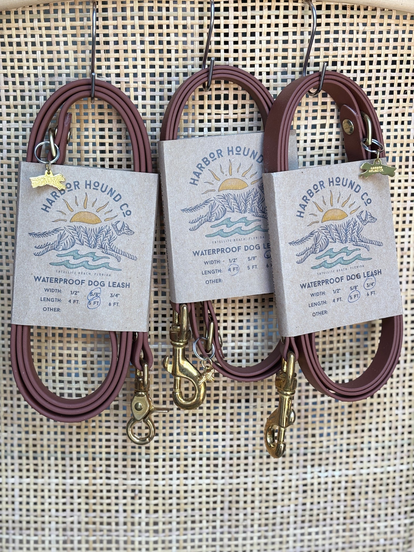 CHESTNUT Traditional Style Leashes