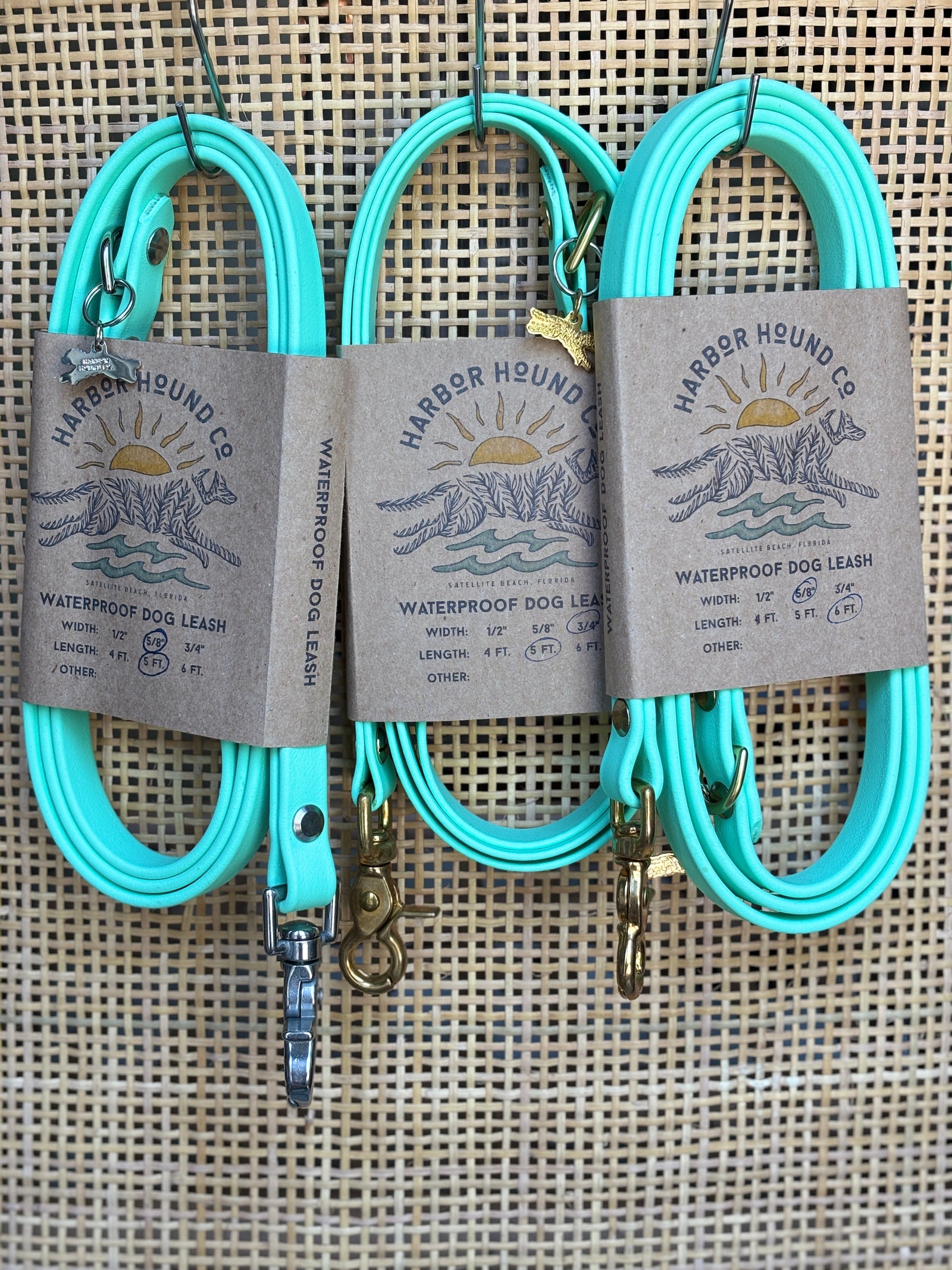 SEAFOAM Traditional Style Leashes