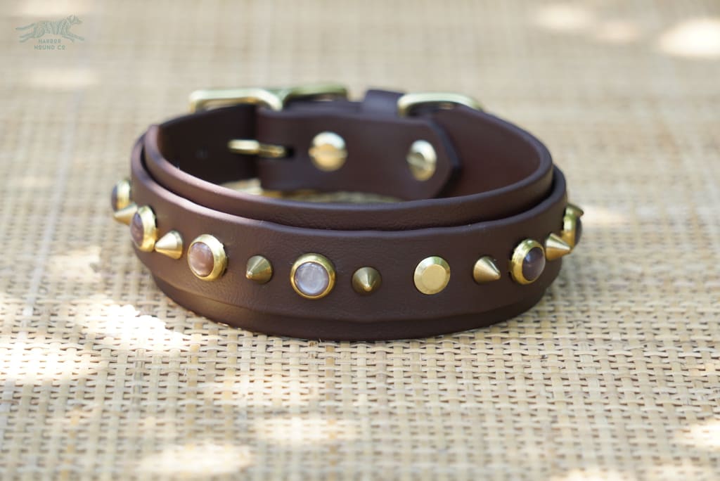 ONE OF A KIND 1.5 Taliesin Buckle Collar 14-16