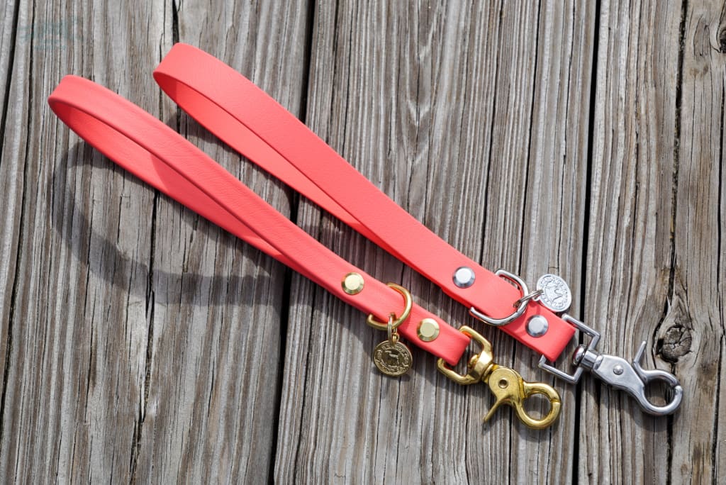 Harbor Hound Co. - Waterproof Traffic Handle