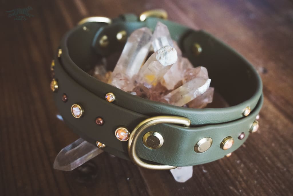 ZHENA 1.5 Crystal Studded Buckle Collar - Waterproof Collar